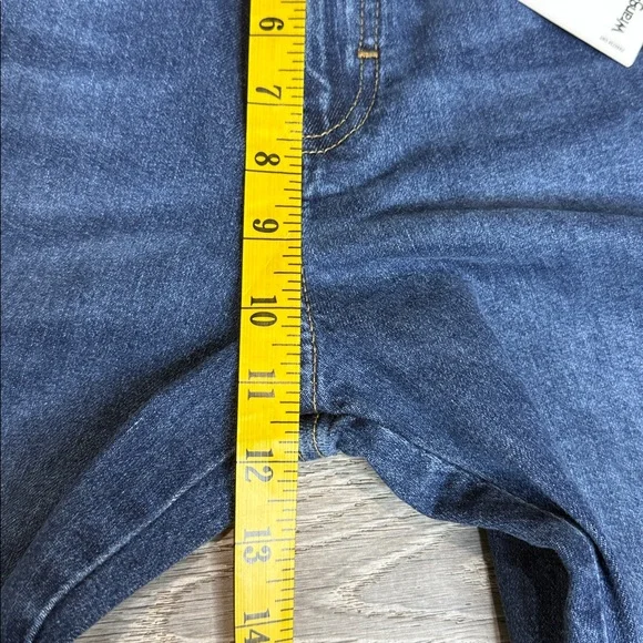 NWT Wrangler Women’s Wanderer High Rise Modern Flare Jeans Blue Sz 27x30 - Picture 10 of 11